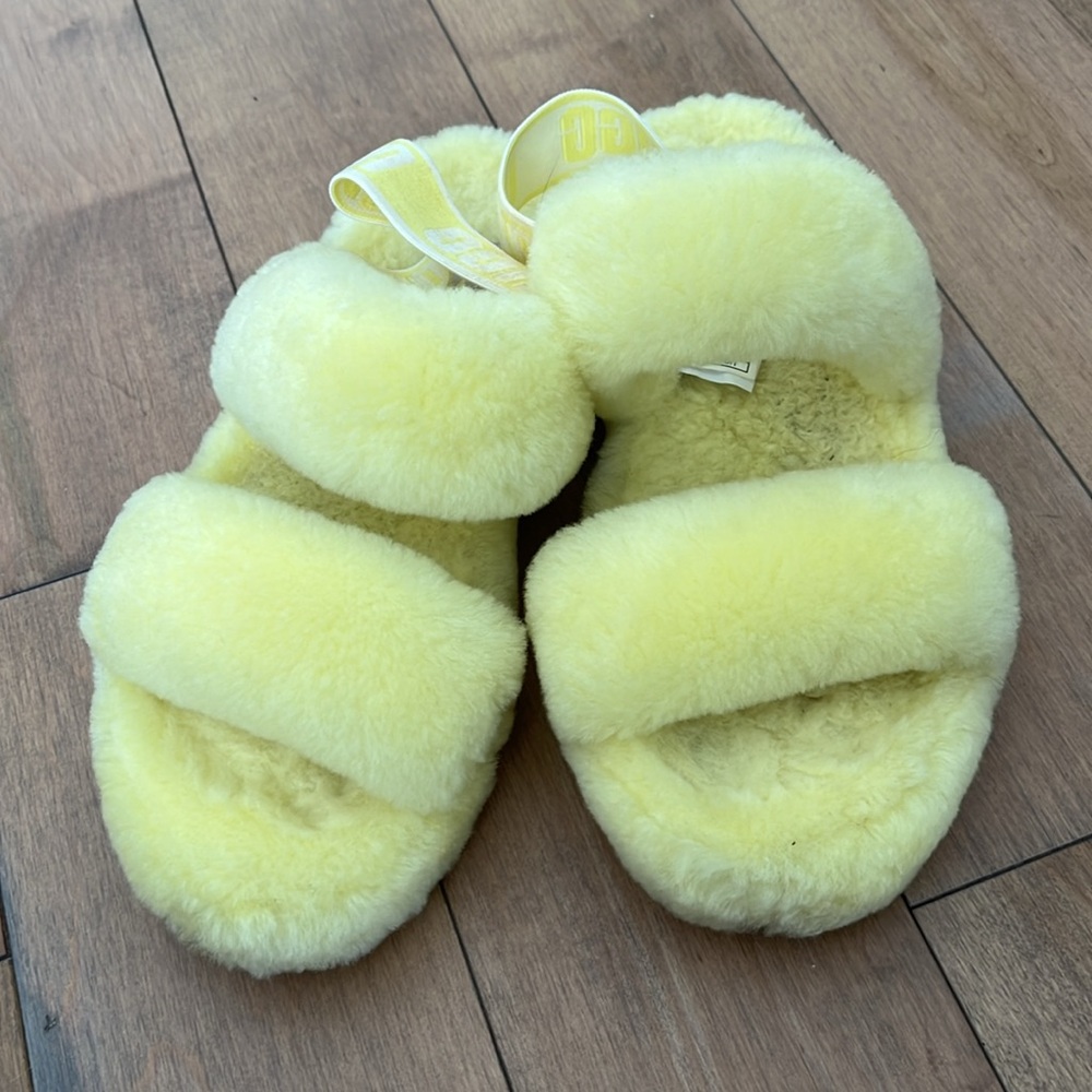 UGG oh yeah slippers - Picture 4 of 7